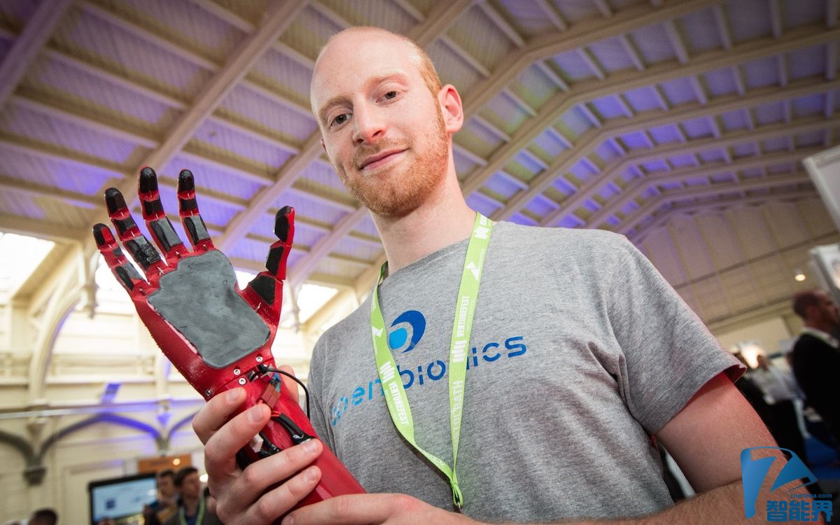 Open Bionics：制造低價(jià)、3D 打印的機(jī)器手