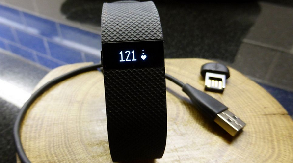 佳明與Fitbit健身追蹤器哪個(gè)更出色？