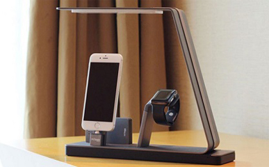【智能界大百科】帶 iPhone 和 Apple Watch 充電底座的 NuDock 臺燈