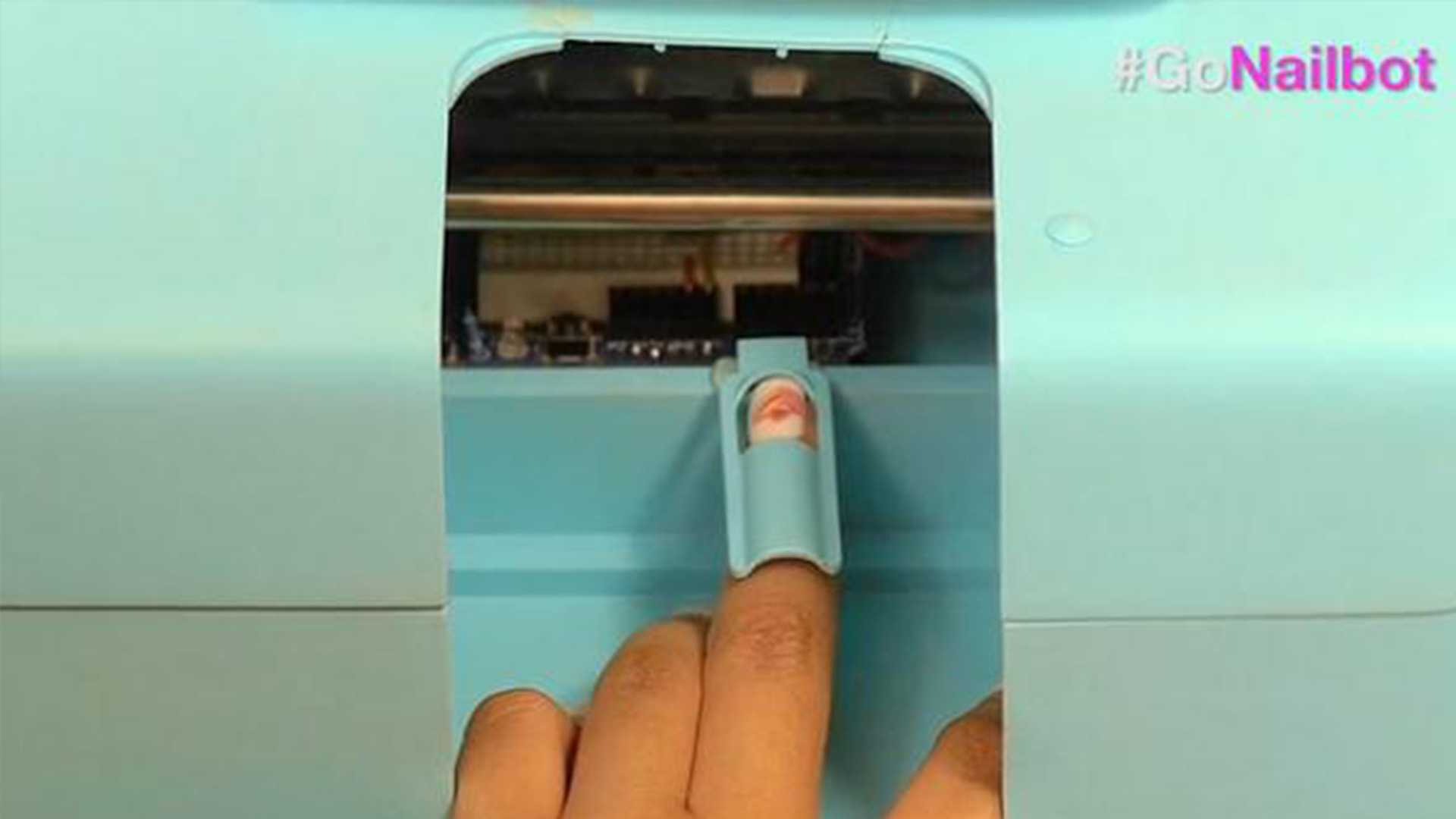 【智能界大百科】指尖上的藝術(shù)：Nailbot智能自助美甲機