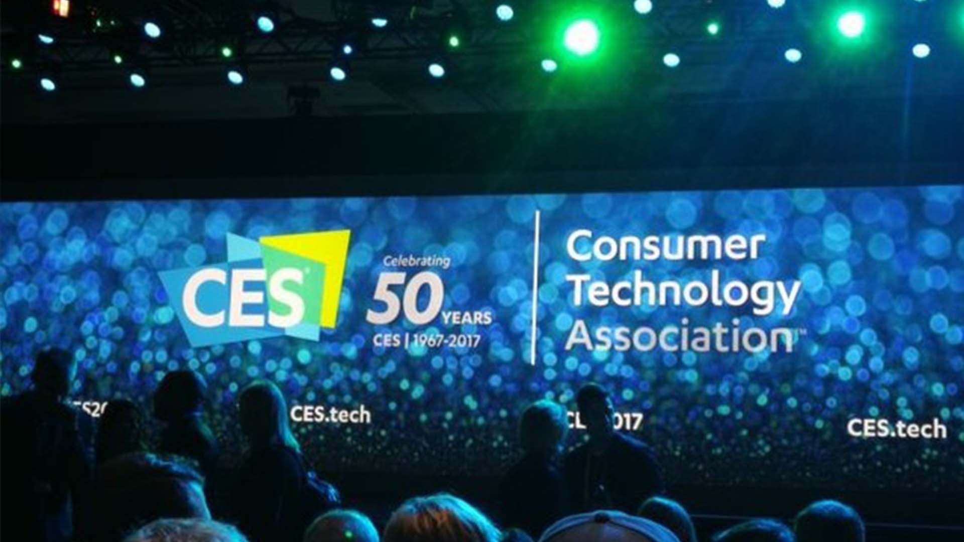 【每日智播報(bào)】CES 2017華碩連發(fā)兩款新機(jī)：雙攝＋AR