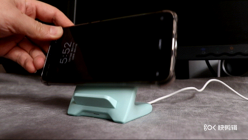 1558878845704564.gif