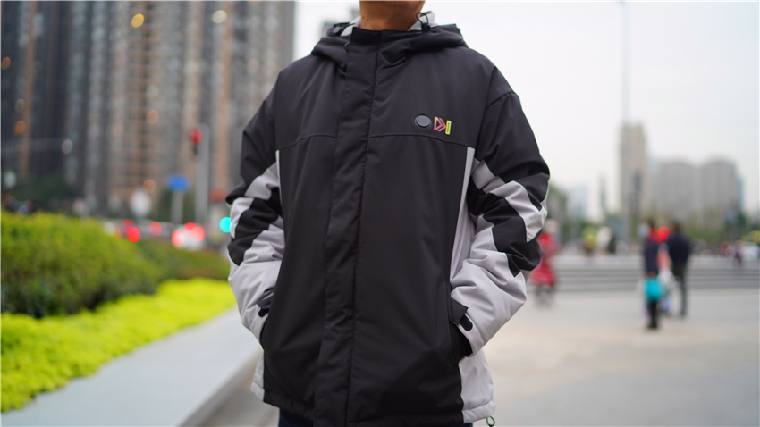怕冷？羽絨服套臃腫？黑科技智能溫控電加熱，讓你無懼寒冷讓你無懼寒冷