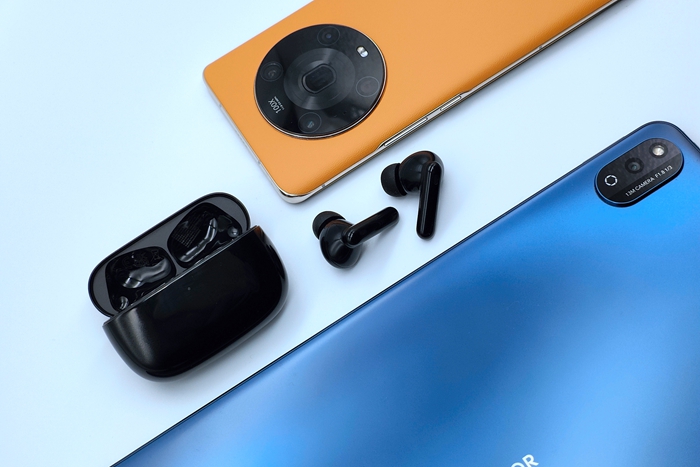 榮耀Earbuds 3 Pro：內(nèi)卷王者？不止音質(zhì)和降噪，還能AI測體溫！