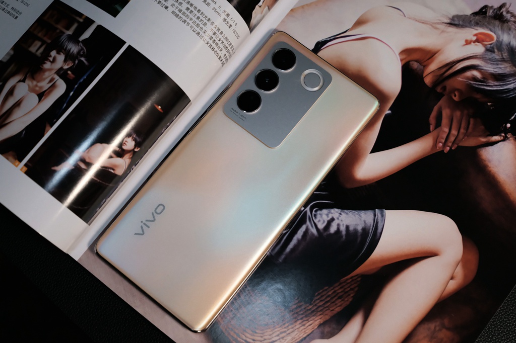 vivo S16煙花評測：雙面柔光人像、全能優(yōu)秀表現(xiàn)