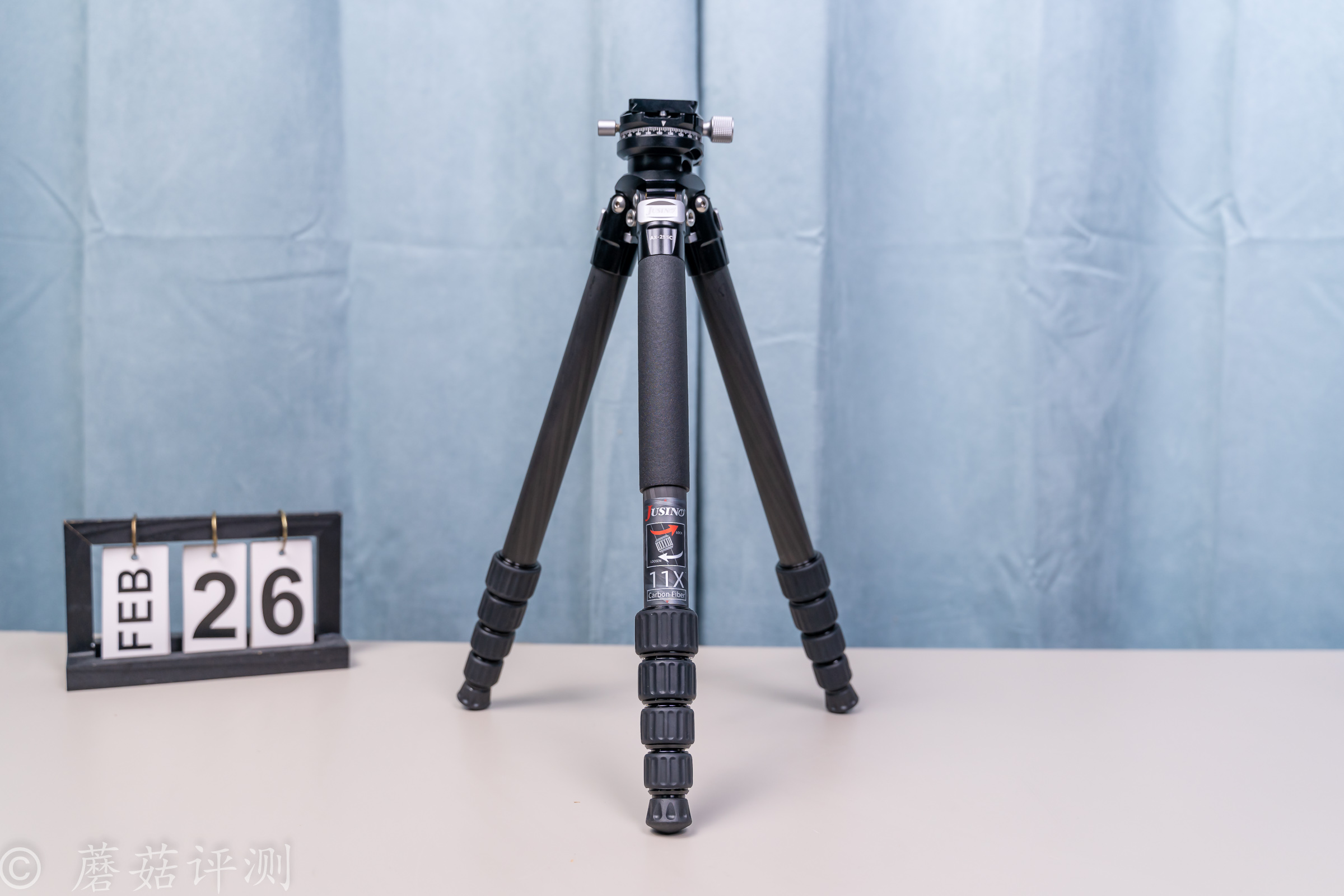 輕巧便攜，形態(tài)多變，佳鑫悅AX-255C魔法棒碳纖維三腳架 體驗(yàn)評(píng)測(cè)
